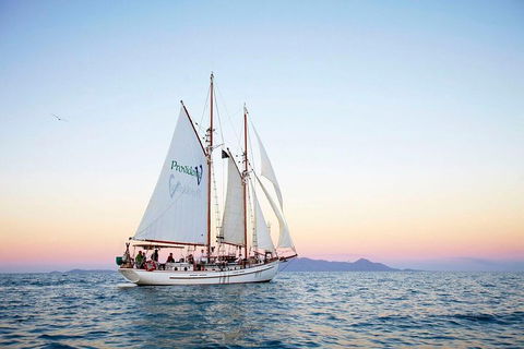 Fly & Sail Package (With Providence) - Kempsey Accommodation 1