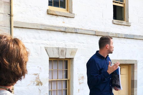 Convicts And The Rocks: Sydney's Walking Tour Led By Historian - Kempsey Accommodation 2