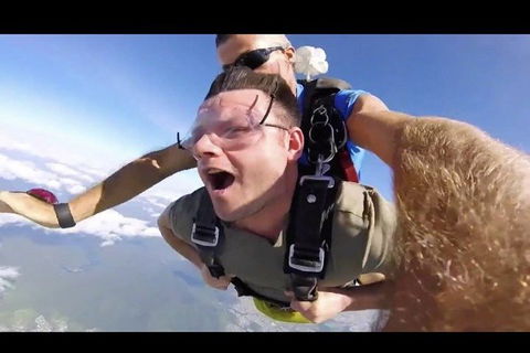 Reef And Rainforest Tandem Sky Dive In Cairns - Kempsey Accommodation 1