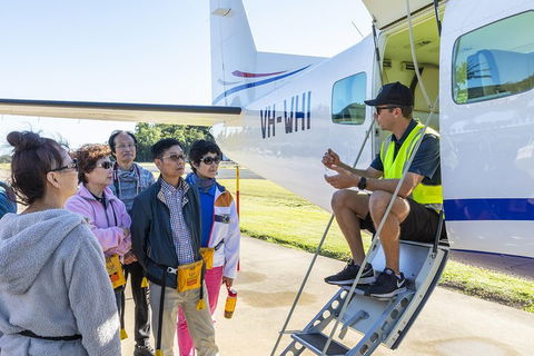 Scenic Flight - Great Barrier Reef, Heart Reef, Whitehaven Beach & Hill Inlet! - Kempsey Accommodation 1