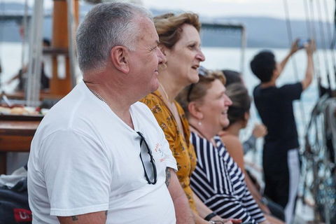 Fly & Sail Package (With Providence) - Kempsey Accommodation 3