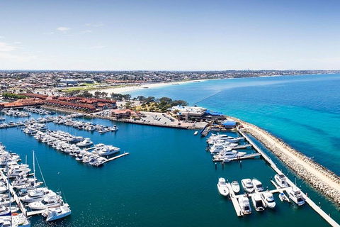 Glass Bottom Boat & Entry At AQWA - Kempsey Accommodation 2