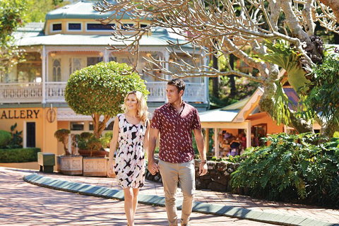 Sunshine Coast Signature High Tea And Wine Experience (Min 6 Adults) - Kempsey Accommodation 5
