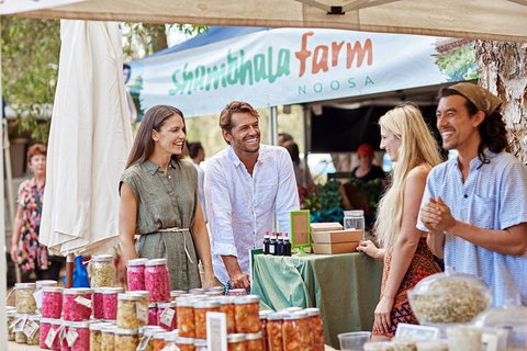 Sunshine Coast Eumundi Markets Return Minibus Transfer - Kempsey Accommodation 1
