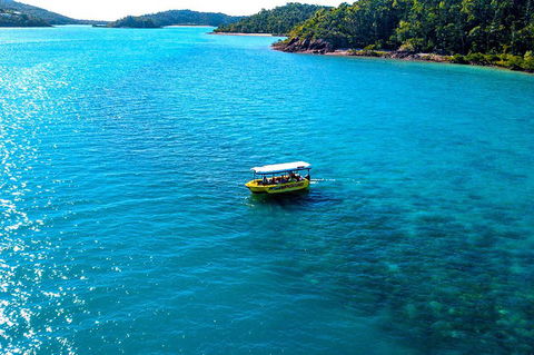 Airlie Beach Glass Bottom Boat Tour - Kempsey Accommodation 2