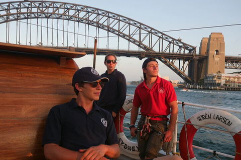 Sydney Harbour Tall Ship Wine & Canapes Evening Cruise - Kempsey Accommodation 5